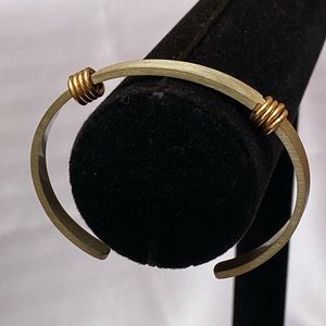 5/$20⭐️Cuff bracelet